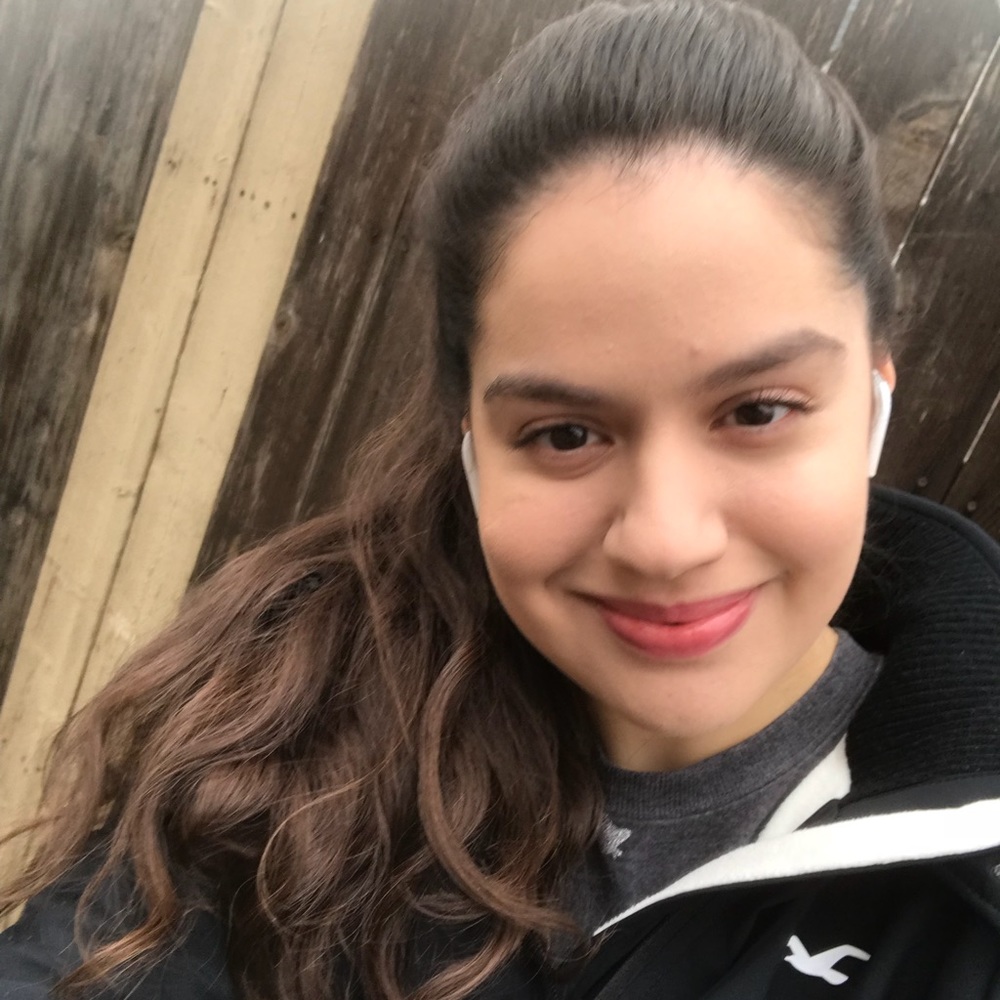 Meet your Posher, Jasmine